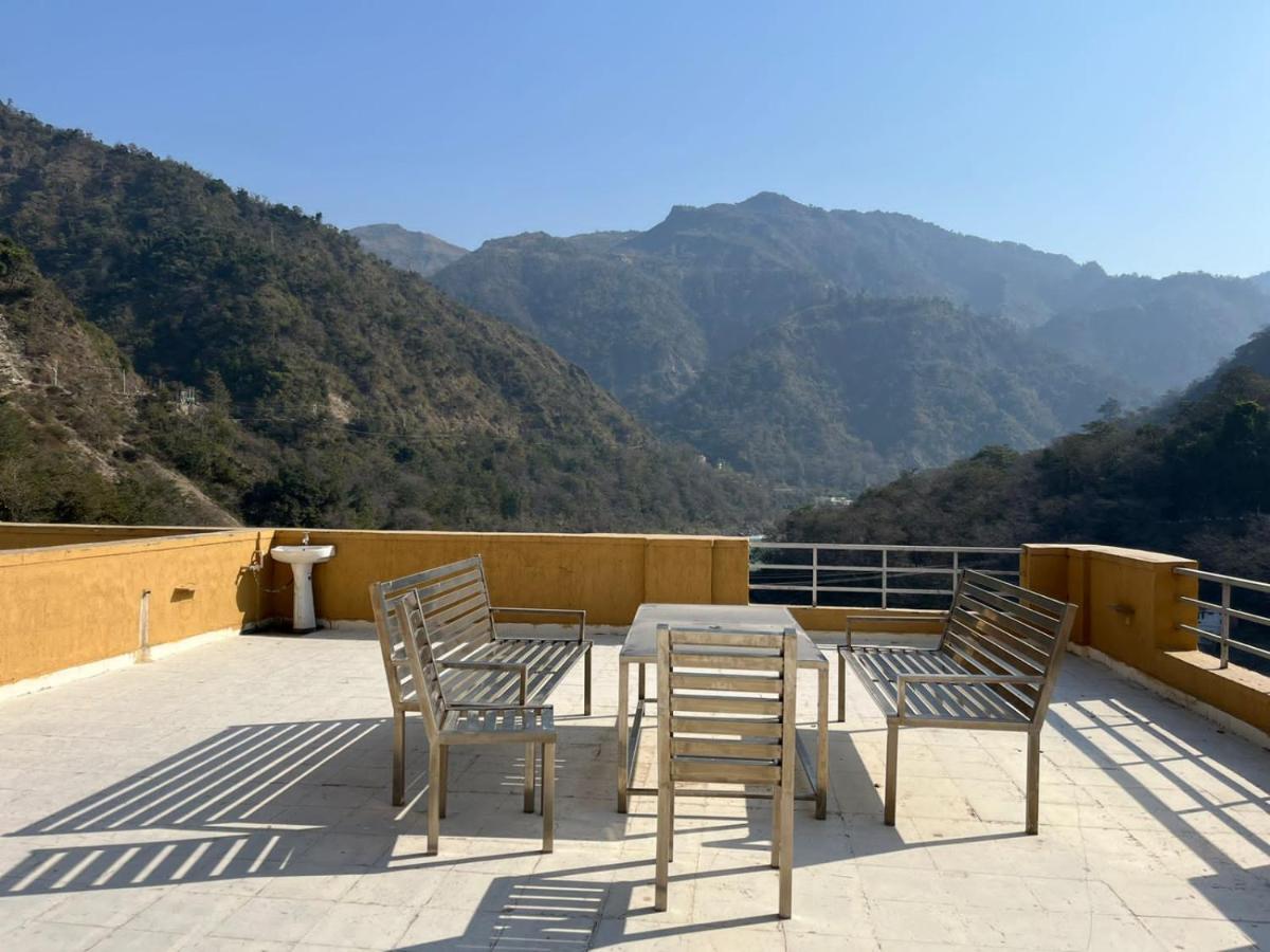 Aloha Terrace Apartment By Punianis Rishikesh Bagian luar foto